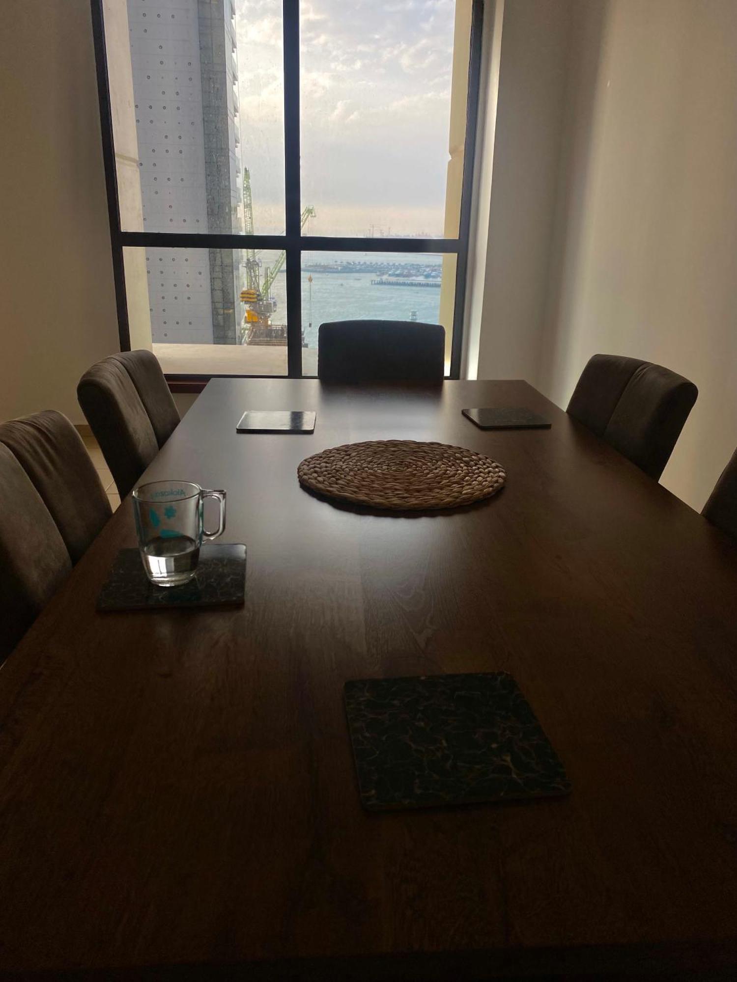 Seaview Beach Hostel Jbr - Walk To Beach - Gym - Pool - Metro Station 두바이 외부 사진
