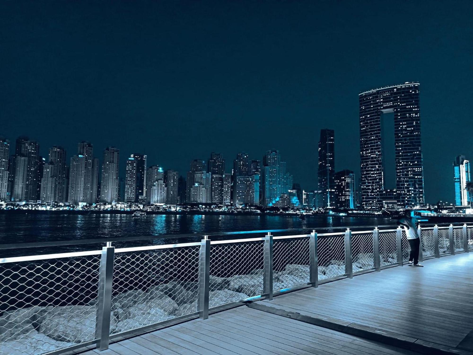 Seaview Beach Hostel Jbr - Walk To Beach - Gym - Pool - Metro Station 두바이 외부 사진