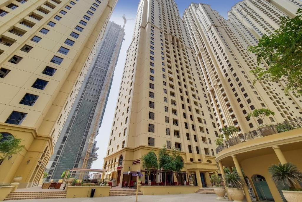 Seaview Beach Hostel Jbr - Walk To Beach - Gym - Pool - Metro Station 두바이 외부 사진